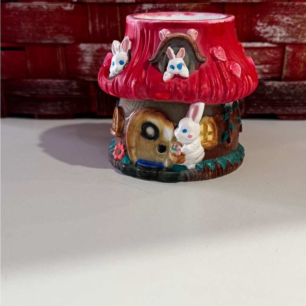 Red Mushroom House Candle Holder - Picture 4 of 5